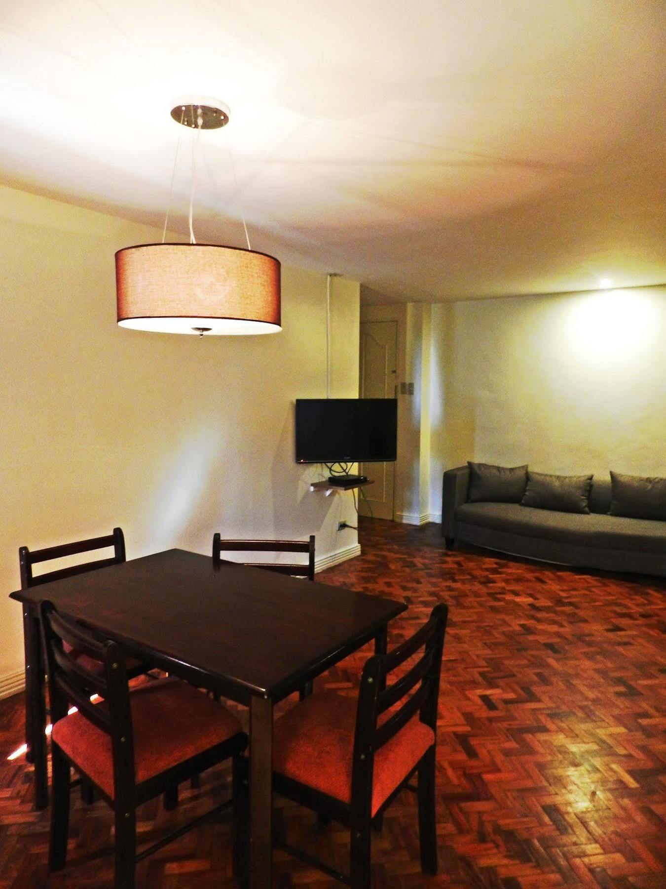 Salcedo Suites Makati City Exterior foto