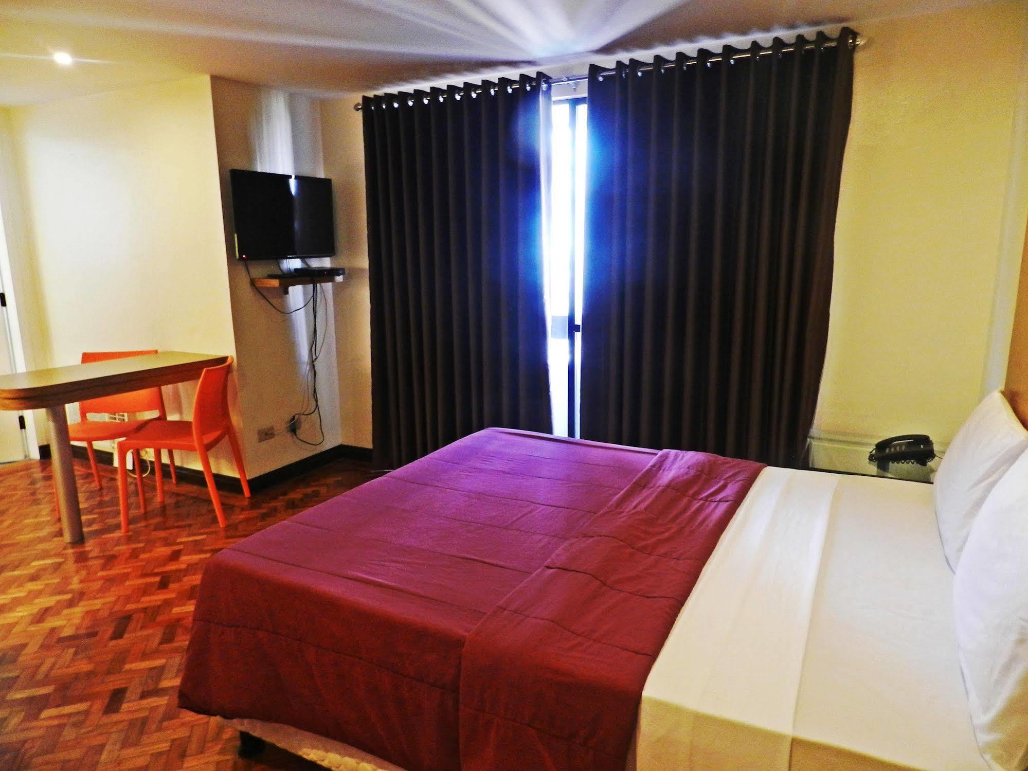 Salcedo Suites Makati City Exterior foto